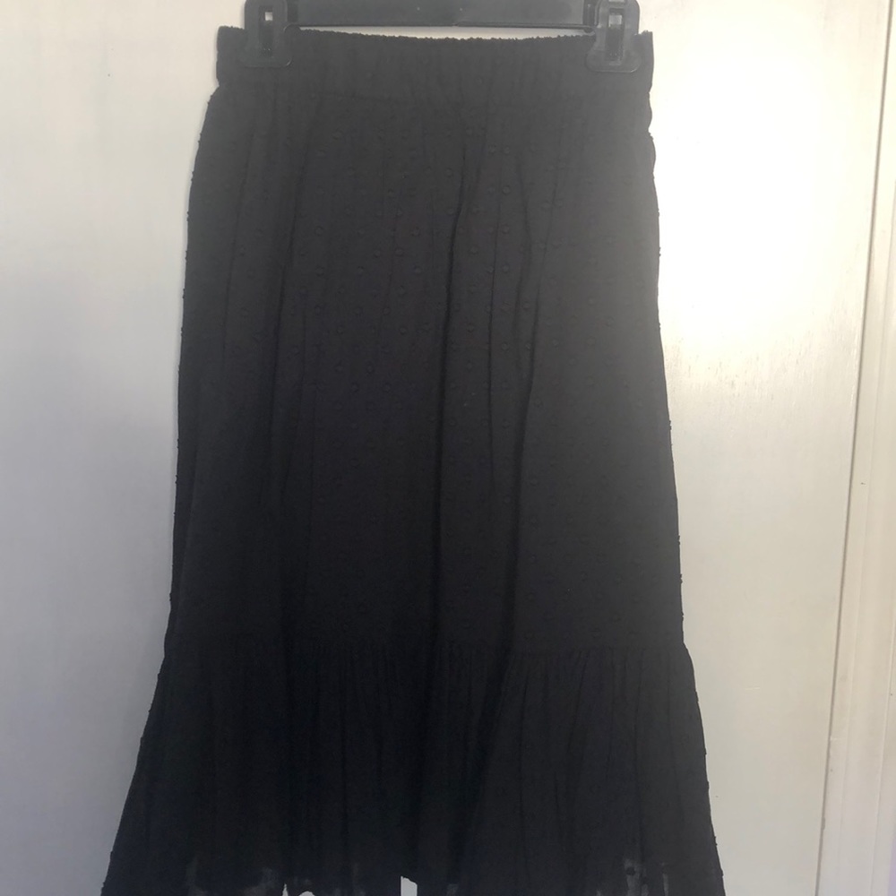 Breezy classic skirt